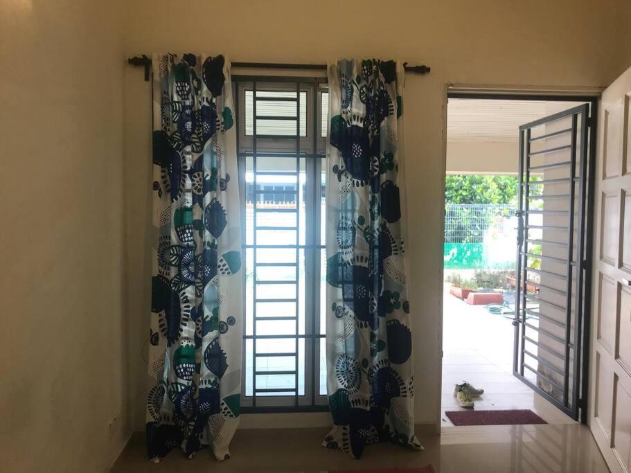 Terrace House Near Stulang Laut Ciq Midvalley Ksl For 7Pax Johor Bahru Dış mekan fotoğraf