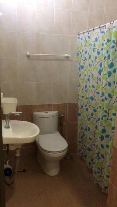 Terrace House Near Stulang Laut Ciq Midvalley Ksl For 7Pax Johor Bahru Dış mekan fotoğraf